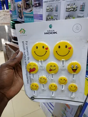 Self-Adhesive Smiley Face Hooks 10pcs