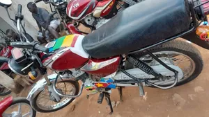 Bajaj Boxer 2018 Red
