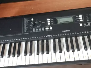 Keyboard Yamaha 363