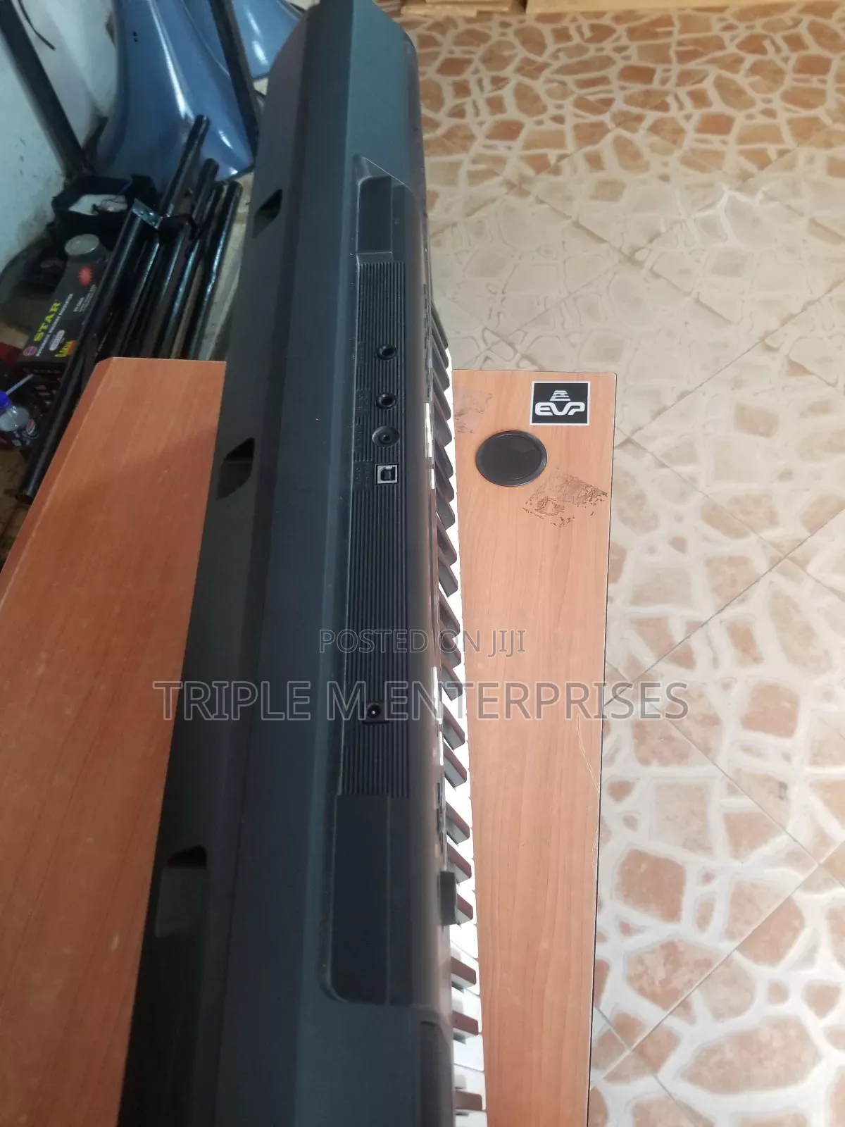 Keyboard Yamaha 363