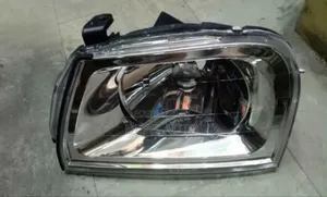 Mit .L200 Colt 2003 Headlamp