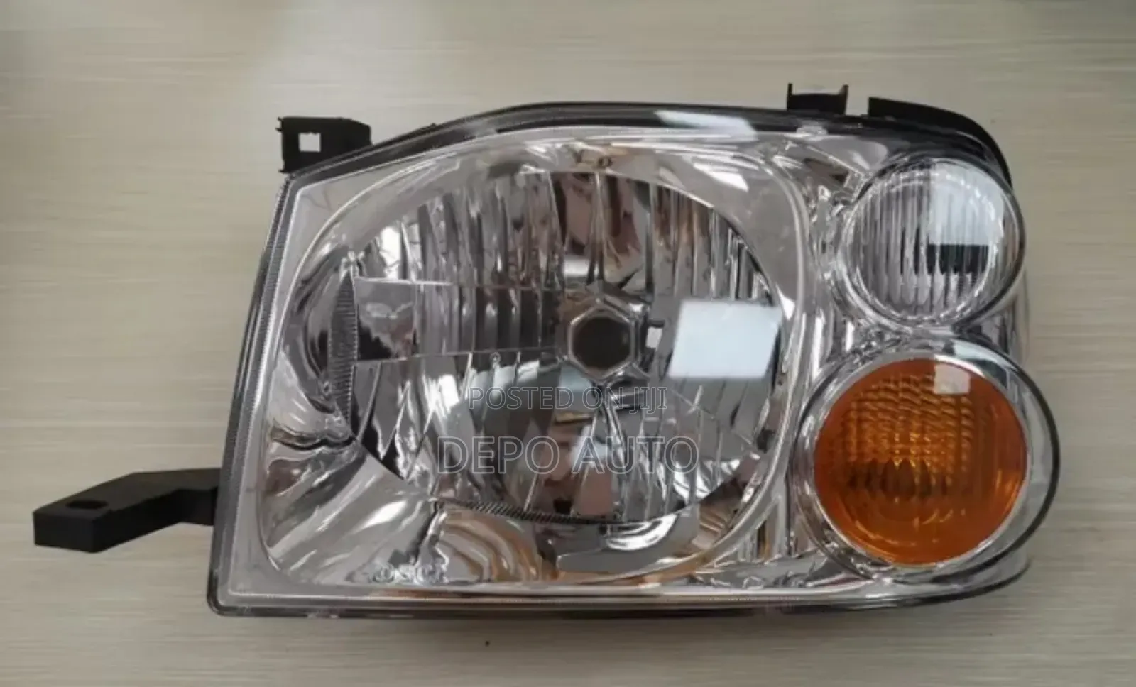 Nissan Hardbody 2004 Headlamp
