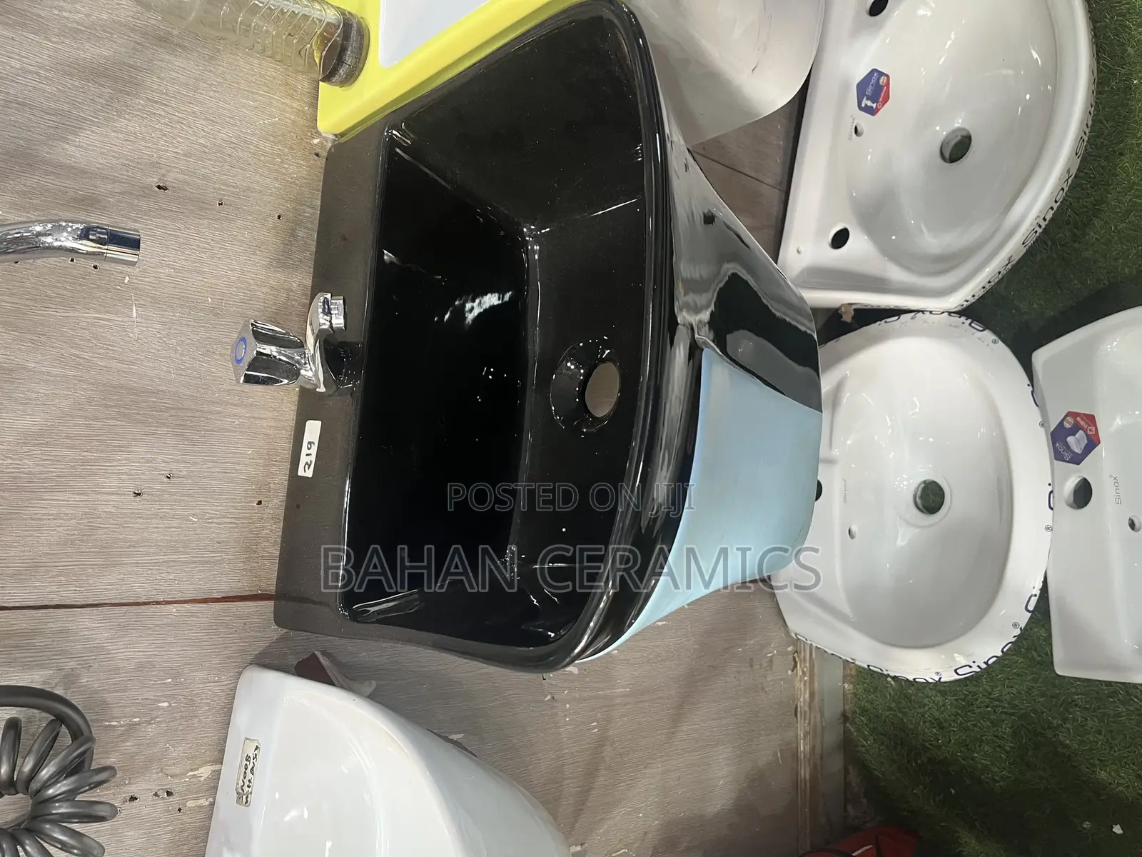 Hand Wash Basins With Pedestal