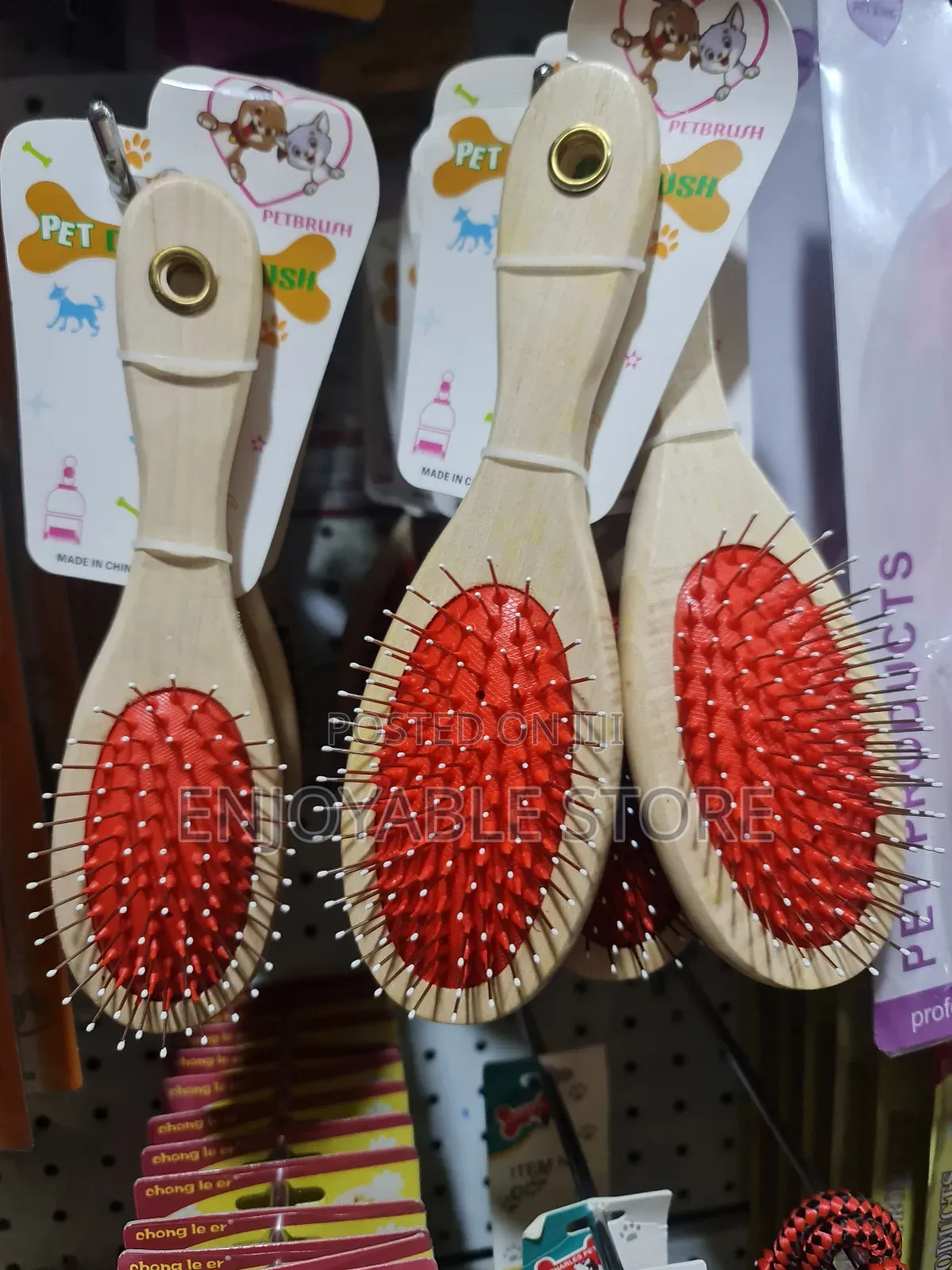 Wholesale Price Dog Brushes Brand New