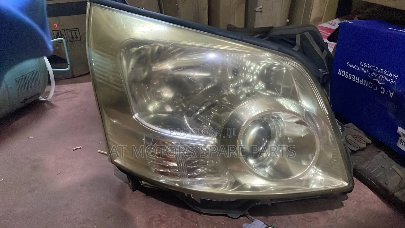 Toyota Noah 2008 Head Light