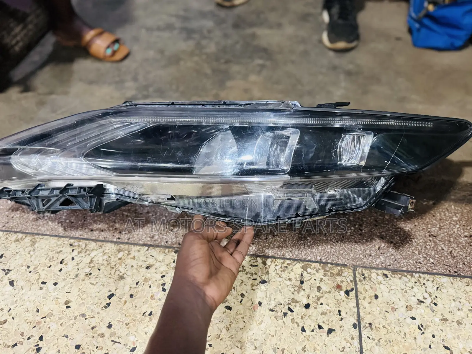 Toyota Harrier Head Lights 2015