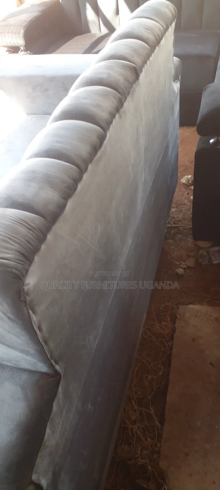 Nice Sofa Sitter