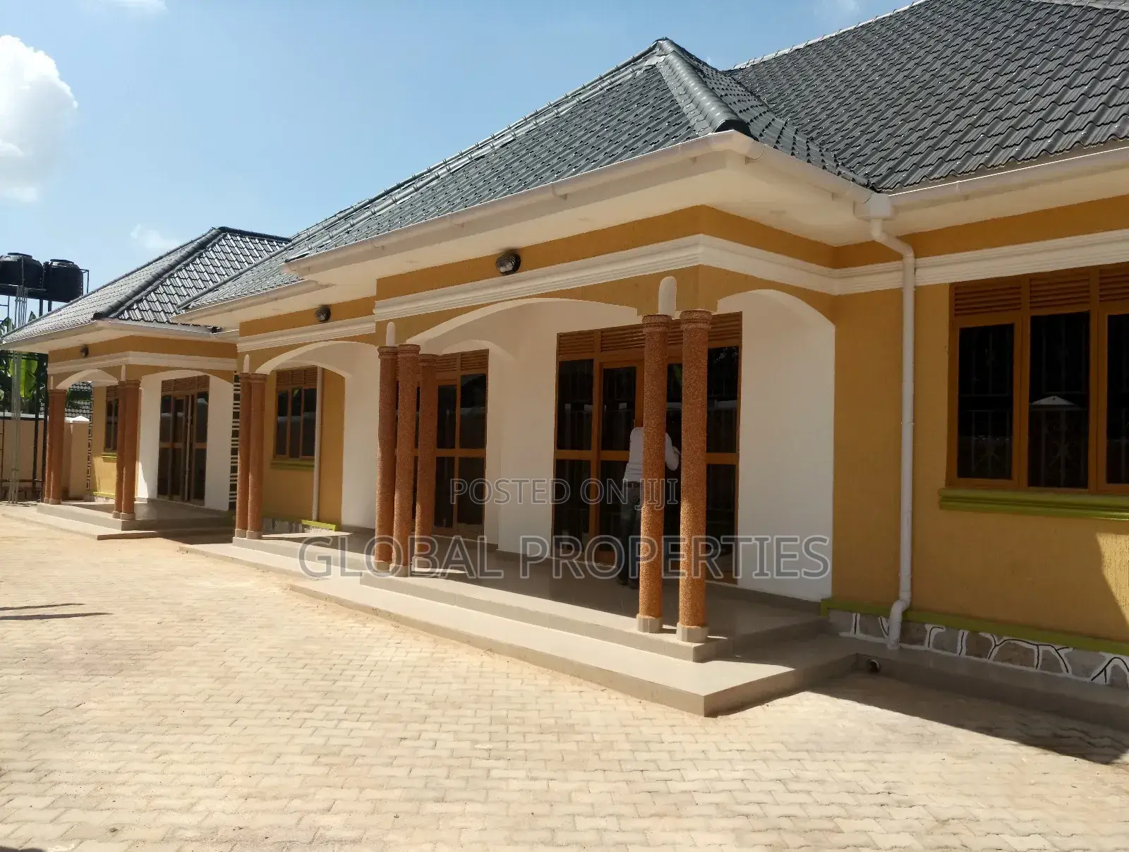 2bdrm Bungalow in Kyaliwajala Kireka, Central Division for rent