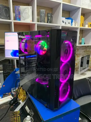 Gigabyte GA-H110MSTX-HD3-ZK 24GB Intel Core I5 HDD+SSD 1T