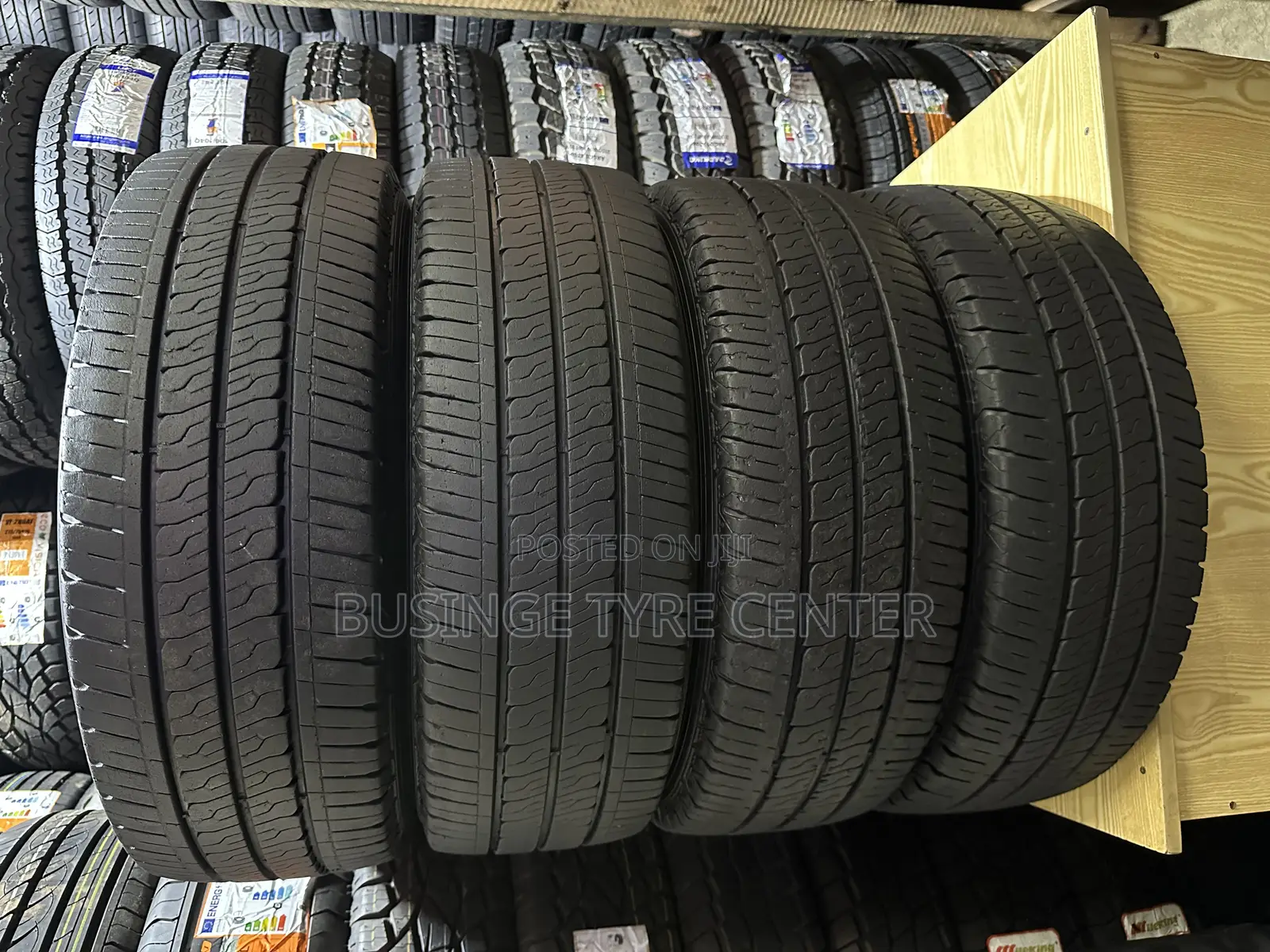 215/65r16 Very Good Condition Tires