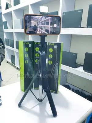 Selfie Stick R16s With Grip Handle