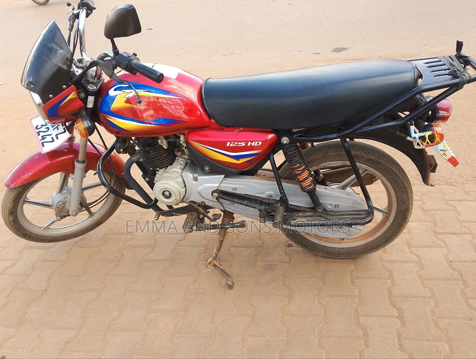 Bajaj Boxer 125 2023 Red
