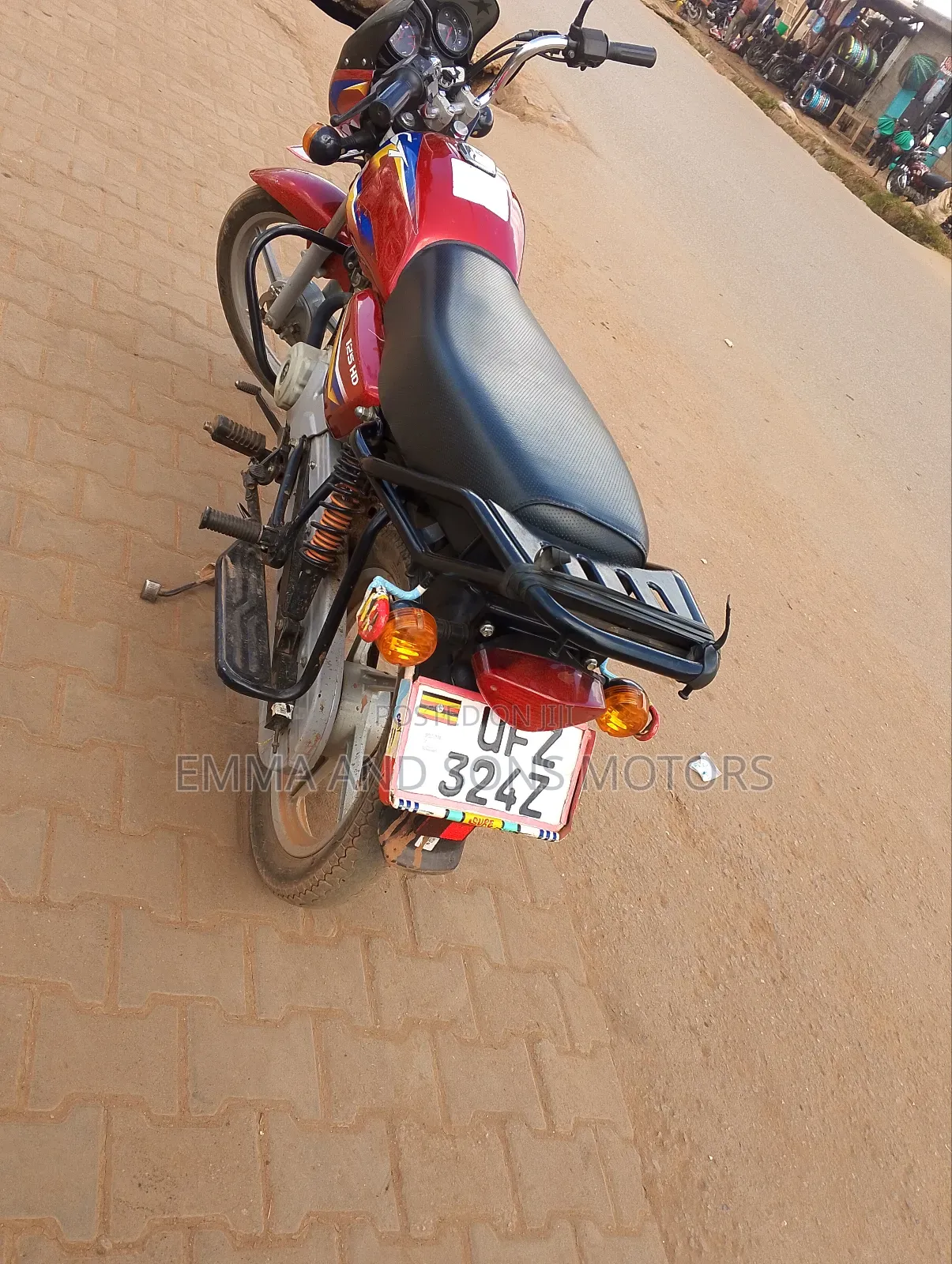 Bajaj Boxer 125 2023 Red