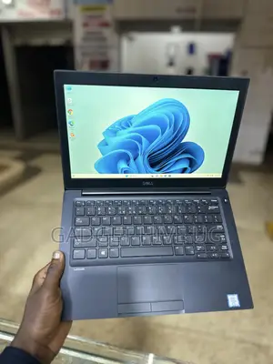 Photo - Laptop Dell Latitude 7280 8GB Intel Core i5 SSD 256GB