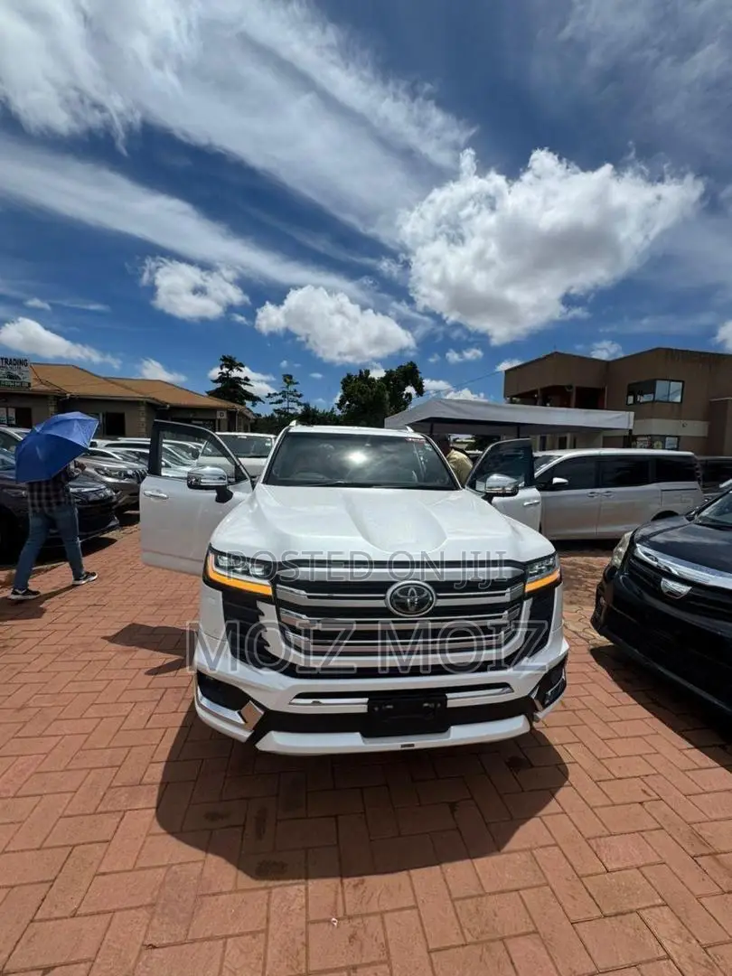 New Toyota Land Cruiser 2023 White