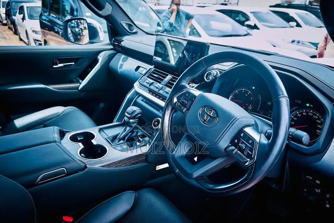 New Toyota Land Cruiser 2023 White