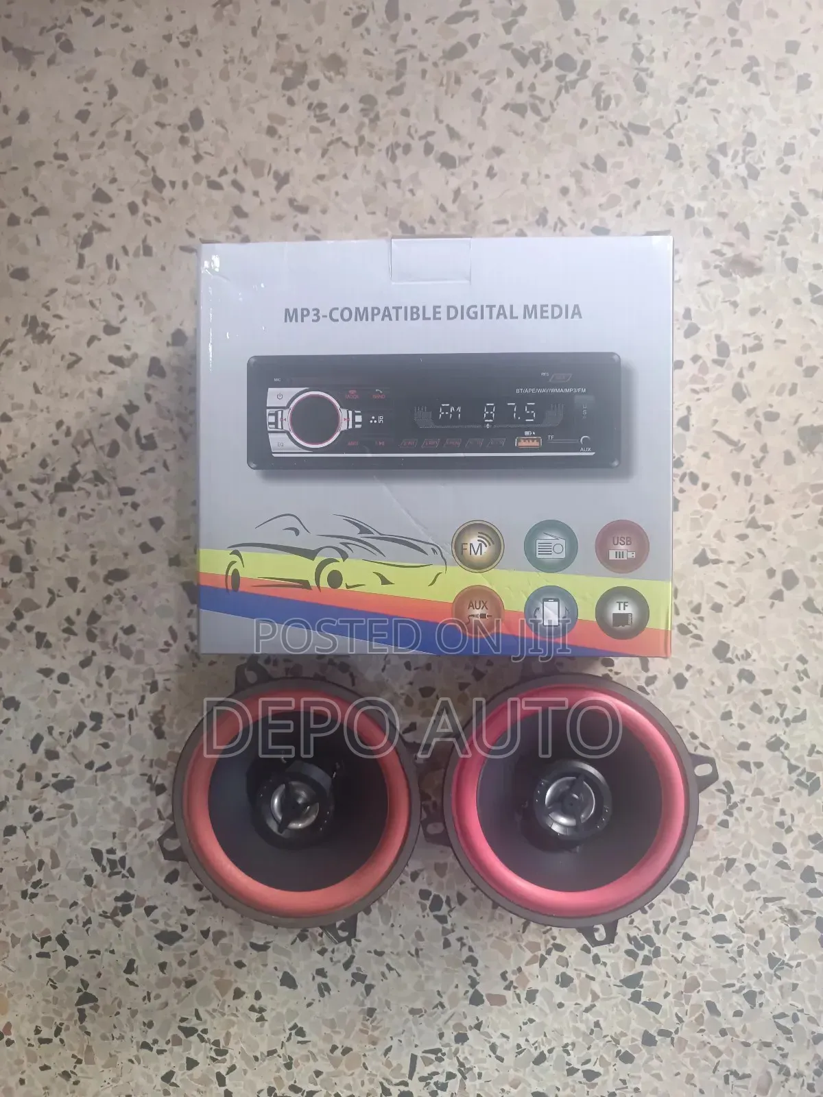 Universal Car Radio With Speakers