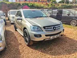 Photo - Mercedes-Benz M Class ML 350 2004 Gold