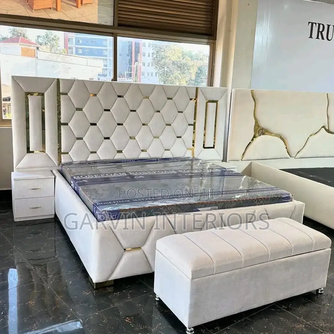Offwhite Master Made Bed