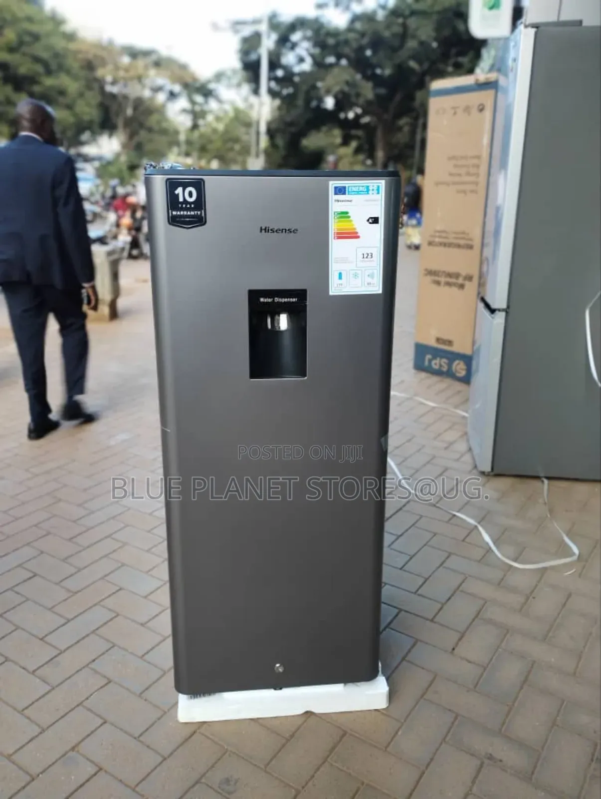 Hisense 229litres Single Door With a Water Dispenser