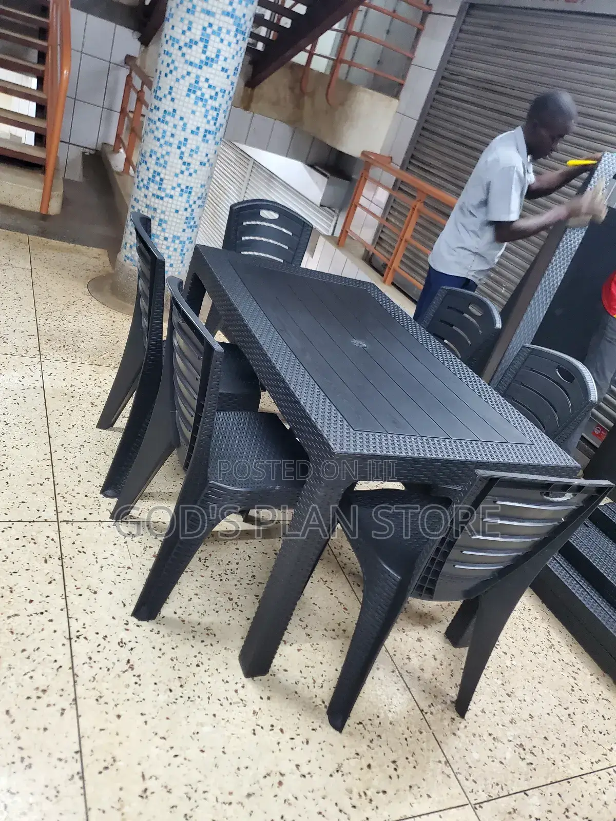Plastic Chairs and Table (6seater)