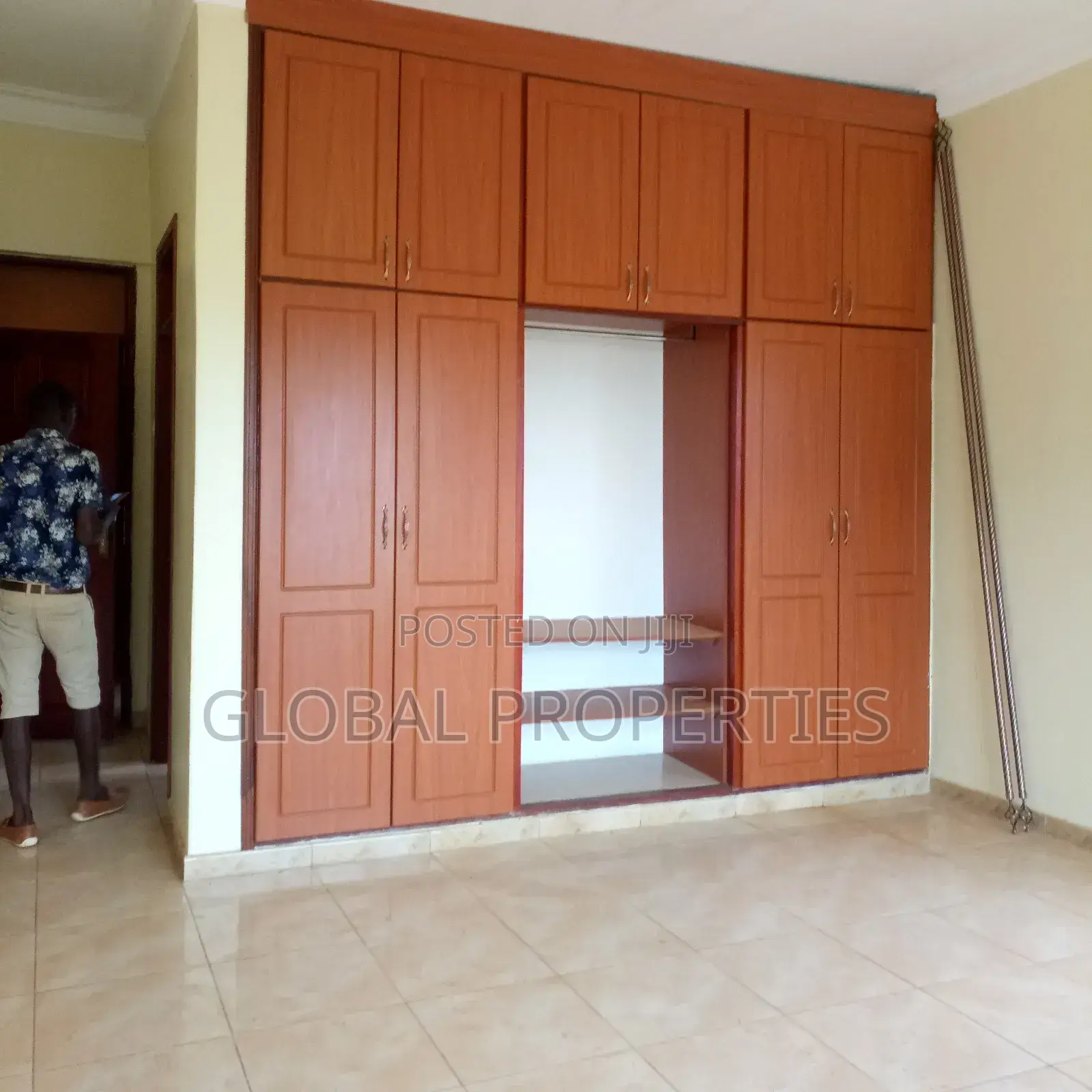 3bdrm Bungalow in Mbalwa, Central Division for rent