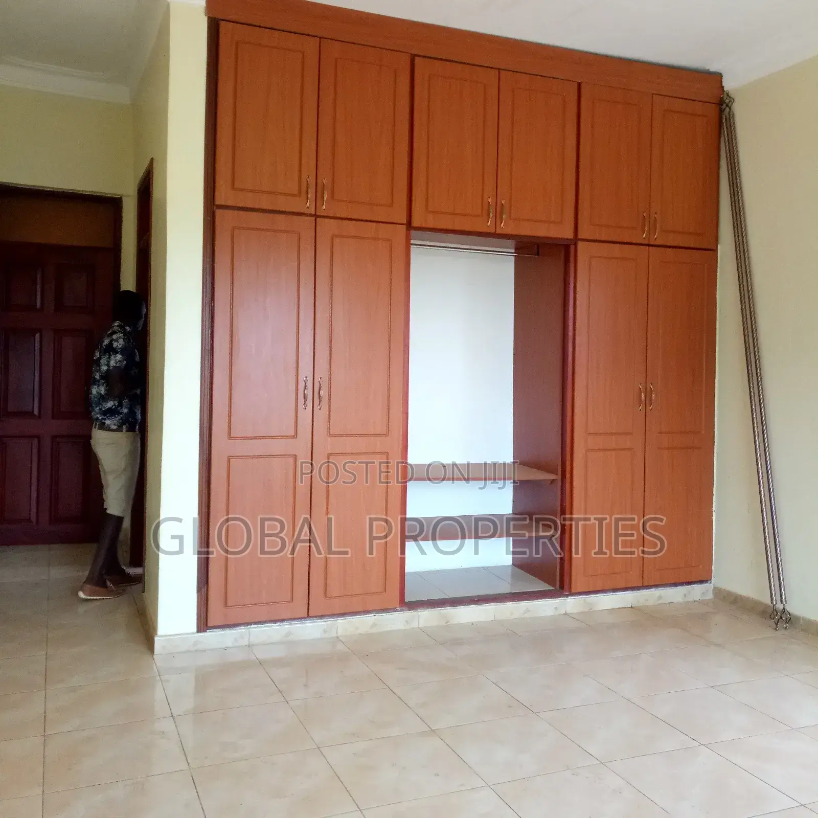 3bdrm Bungalow in Mbalwa, Central Division for rent