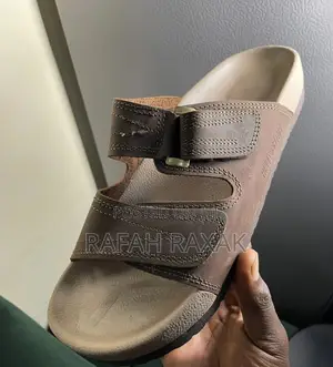 Classic Men’S Brown Leather Sandals