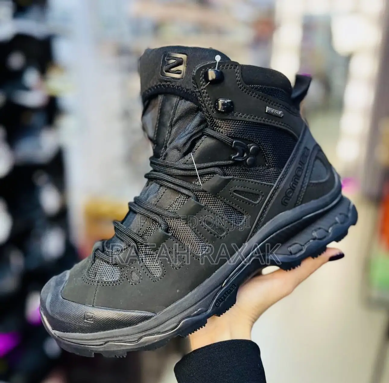 Men’S Black Salomon Quest Forces 4d GTX Hiking Sneaker Boots