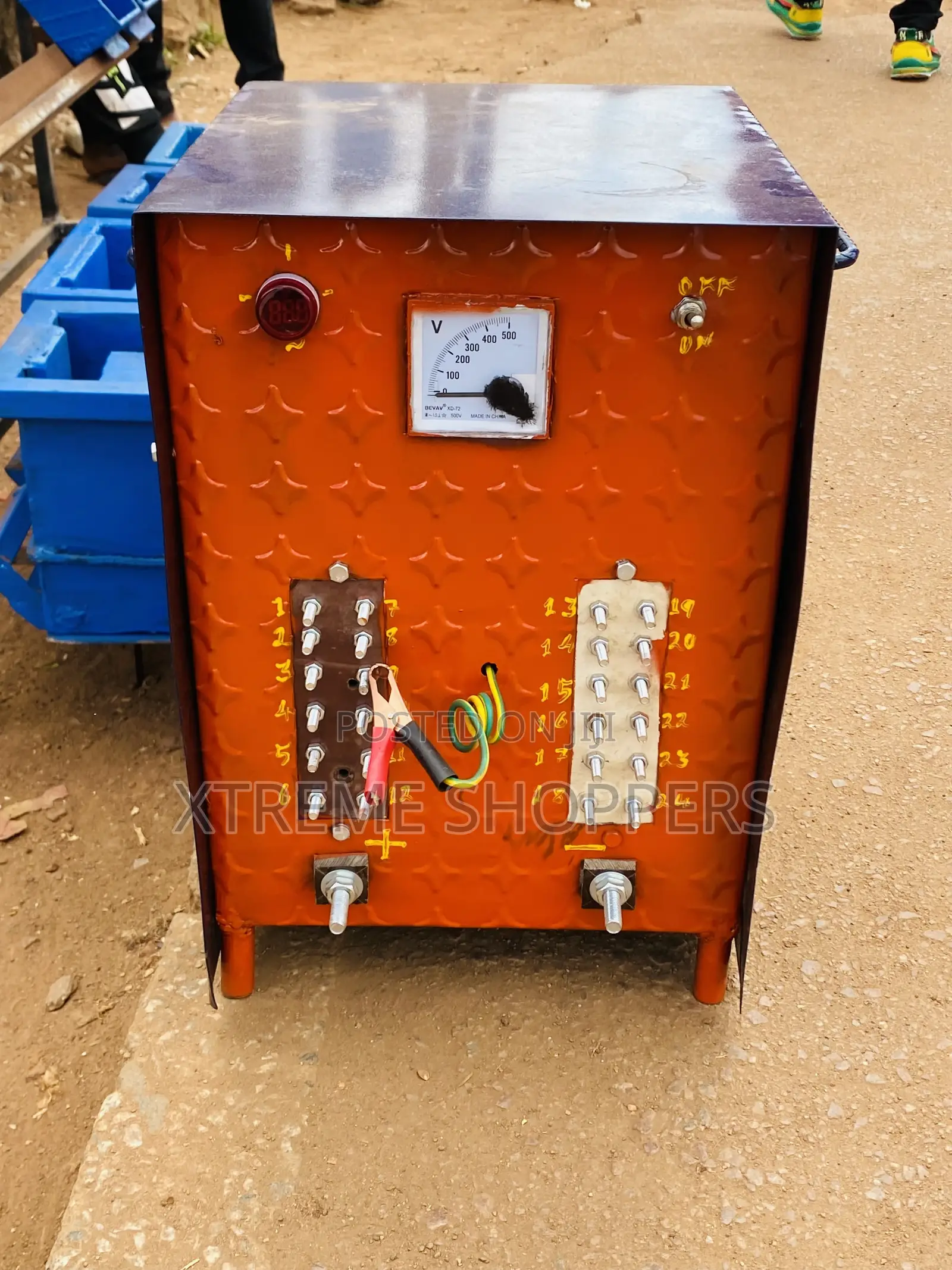 Battery Master/ 24/ Cooper/ Battery Charger/07