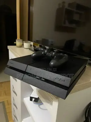Playstation 4 Standard With 11 Games and 2 Controllers
