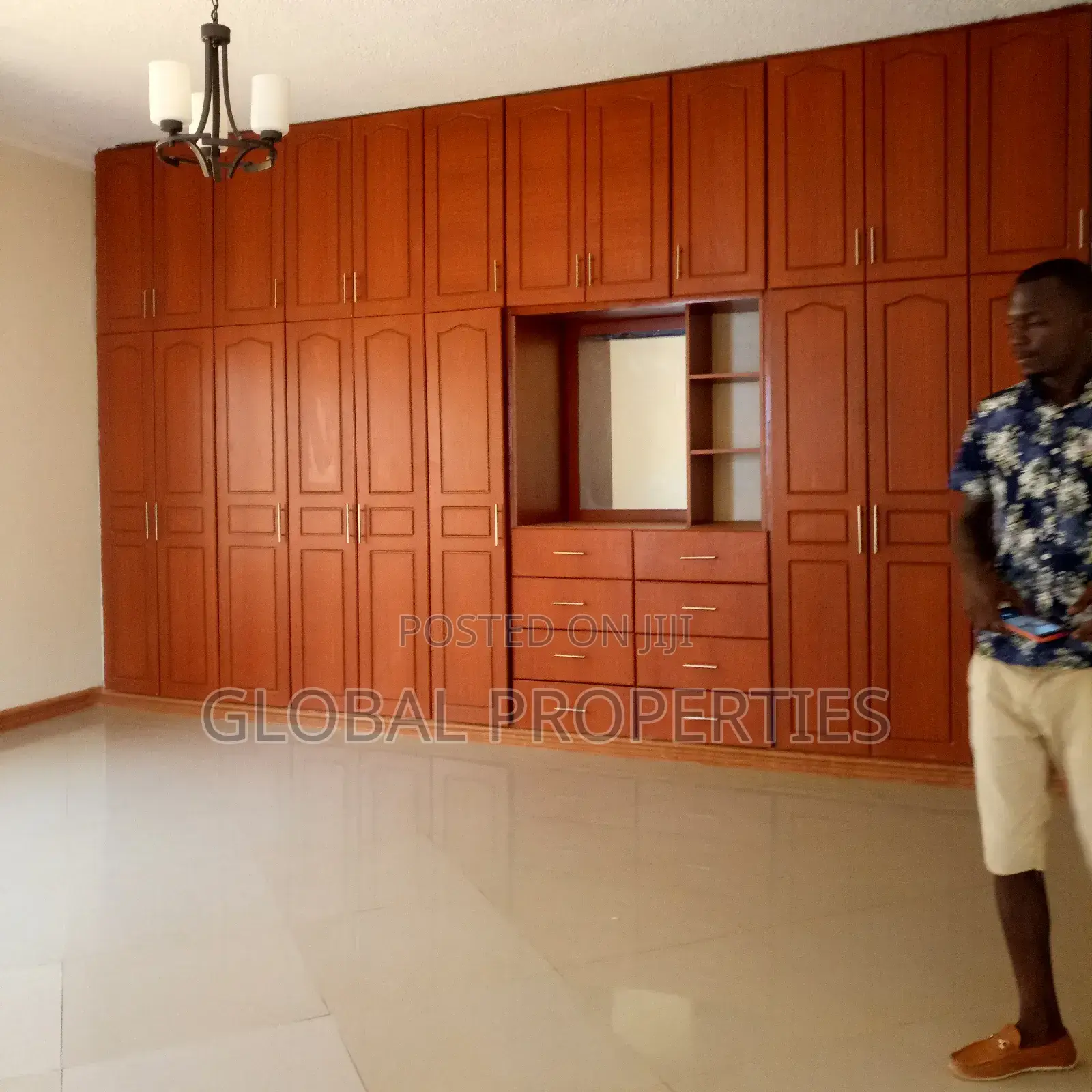 4bdrm Bungalow in Naalya Kyaliwajala, Central Division for rent