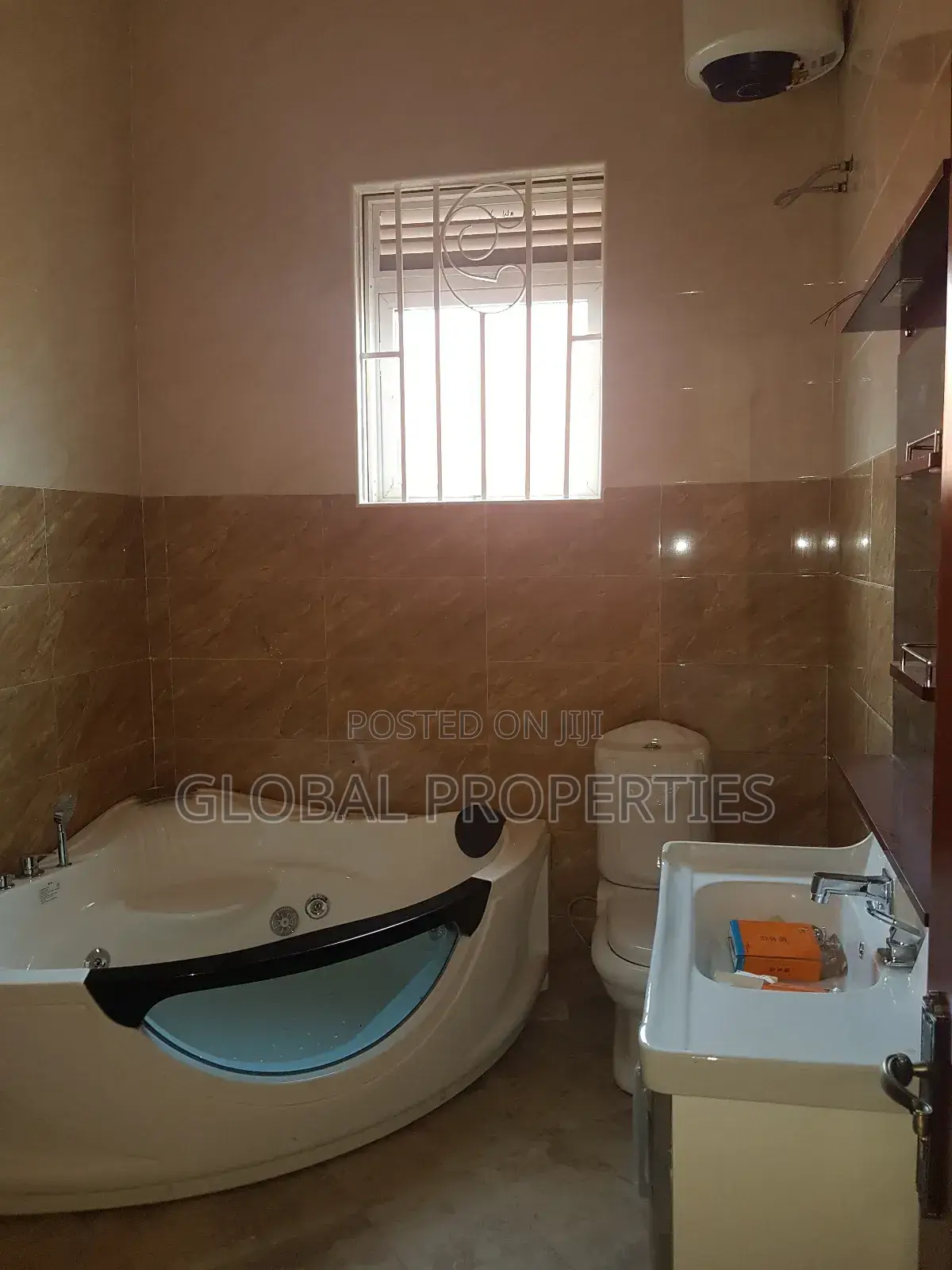 4bdrm Bungalow in Naalya Kyaliwajala, Central Division for rent