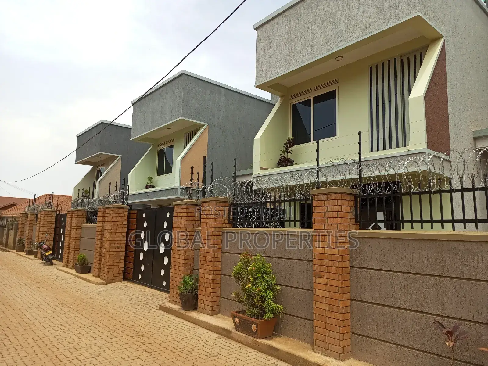 3bdrm Apartment in Nsawo Estate, Central Division for rent