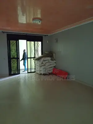 3bdrm Apartment in Nsawo Estate, Central Division for rent