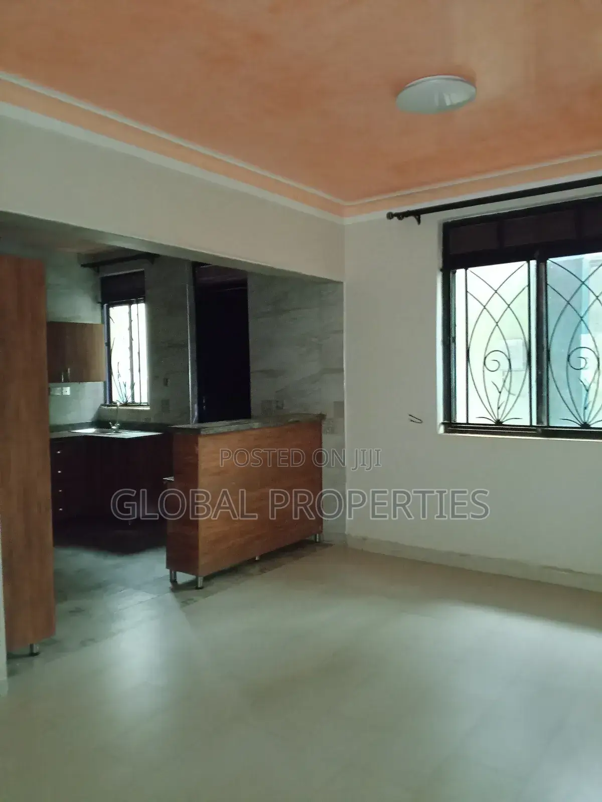 3bdrm Apartment in Nsawo Estate, Central Division for rent