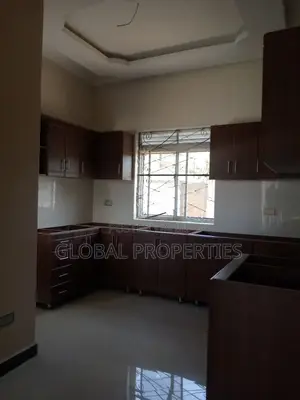 2bdrm Bungalow in Najjera Kungu Rd, Central Division for rent