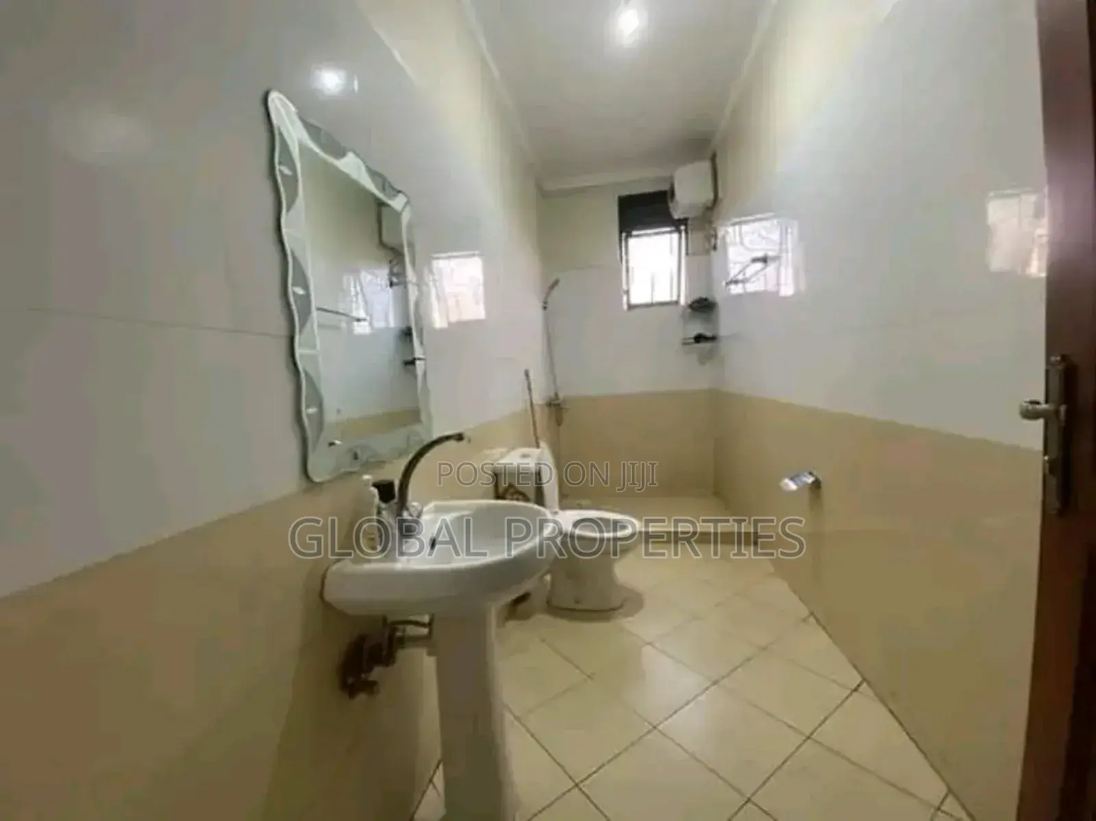 2bdrm Bungalow in Najjera Kungu Rd, Central Division for rent