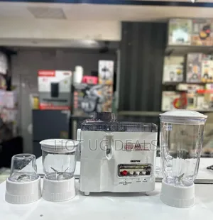 Geepas 4-in-1 Food Processor For Blending, Mincing And Mill