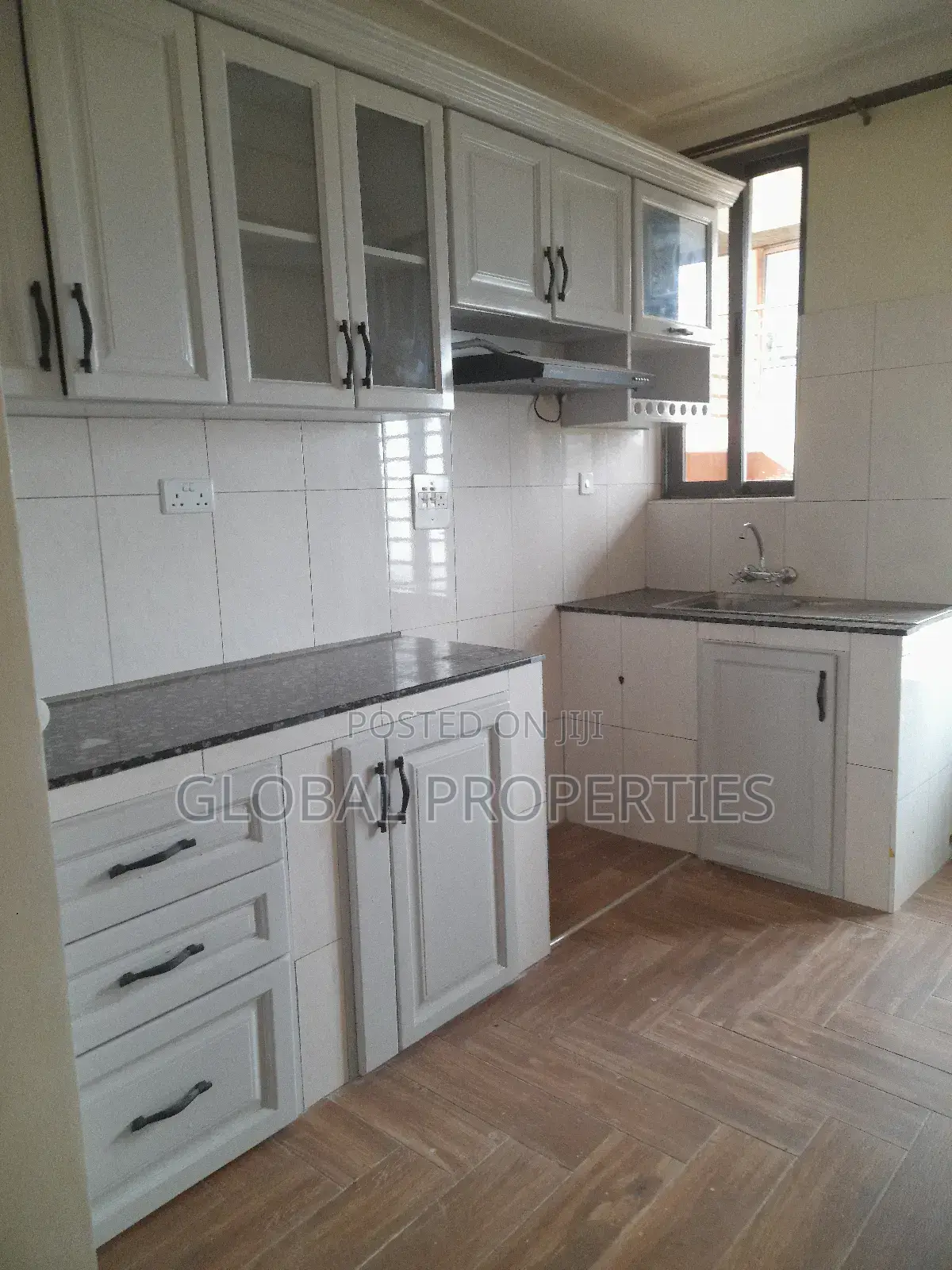 2bdrm Bungalow in Najjera Kiwatule Rd, Central Division for rent