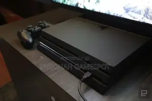 Playstation 4 Pro 1tb Storage, 20 Games, 2 Controllers