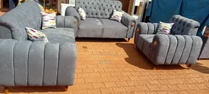 A Cloudy Gray Five Seater With a Beautiful Cousins