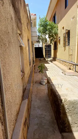 3bdrm Bungalow in Kamwokya, Central Division for rent