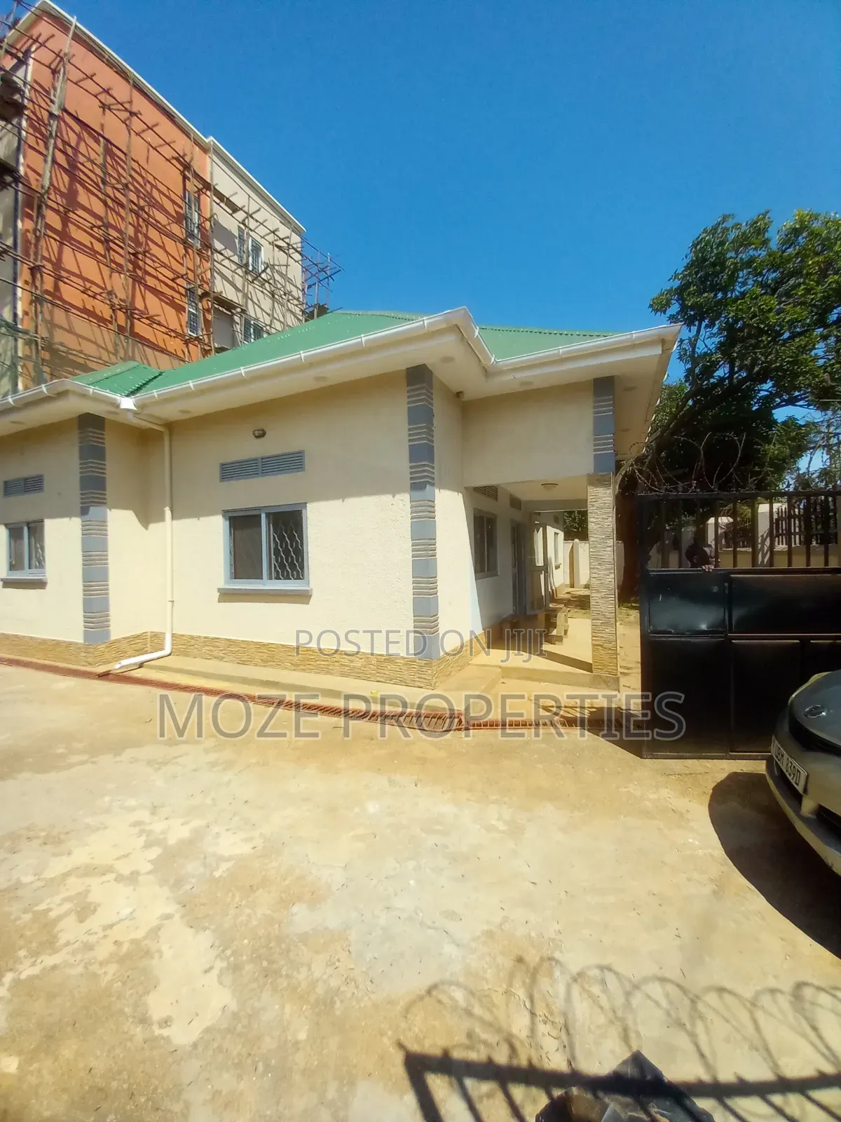 3bdrm Bungalow in Naalya Estate., Central Division for rent