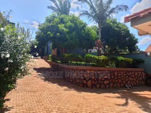 3bdrm Bungalow in Namugongo Nabusugwe., Central Division for sale