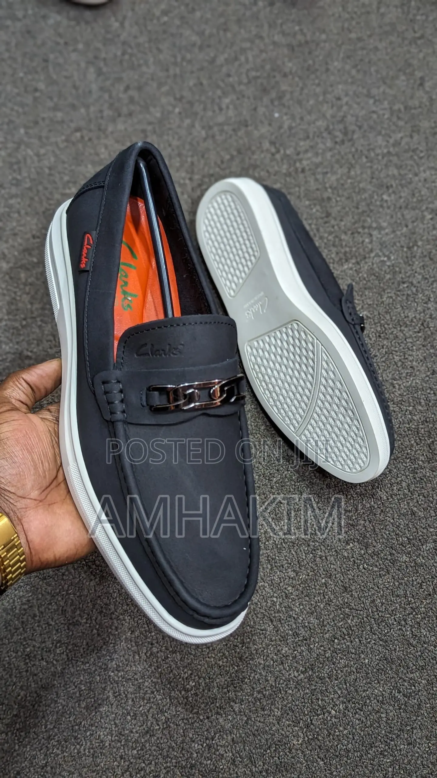Classic Men White Sole Casual Clarks Moccasins in Stock