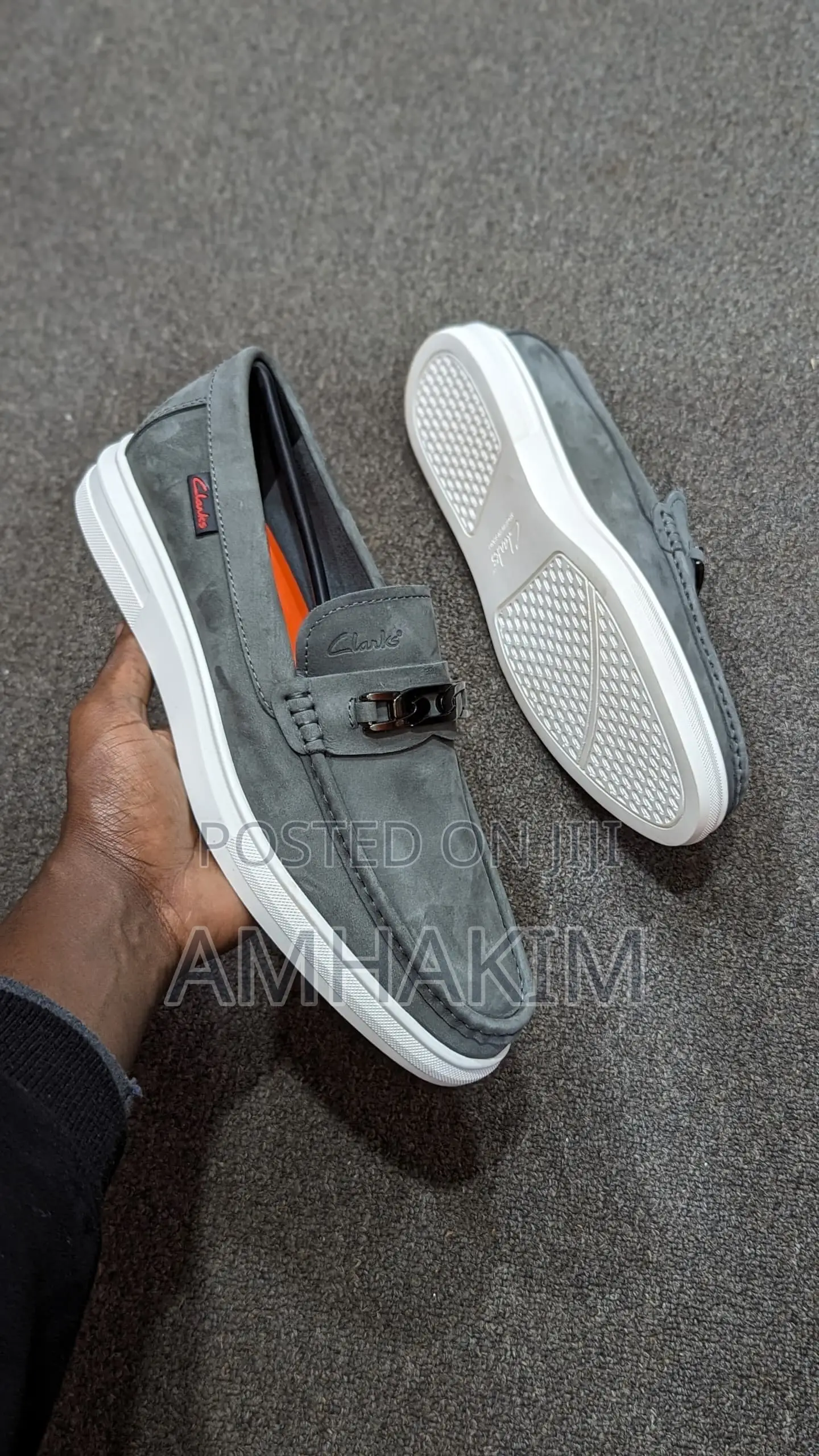 Classic Men White Sole Casual Clarks Moccasins in Stock