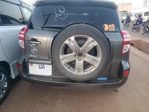 Toyota RAV4 2.5 2010 Gray