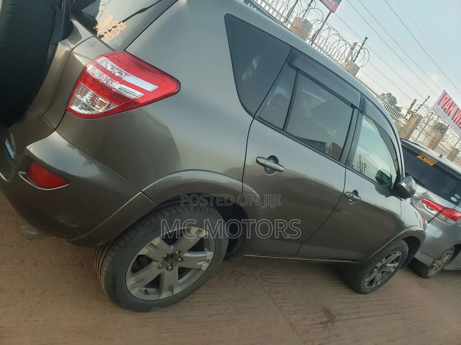 Toyota RAV4 2.5 2010 Gray
