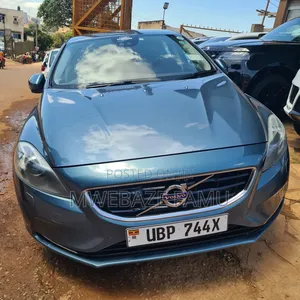Photo - Volvo V40 2014 Blue